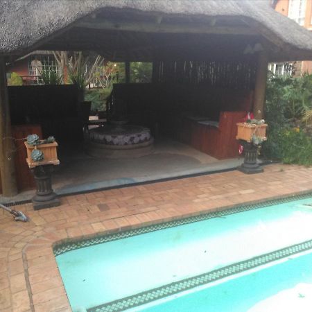 Treetops&Treats Guest House Pretoria-Noord Extérieur photo