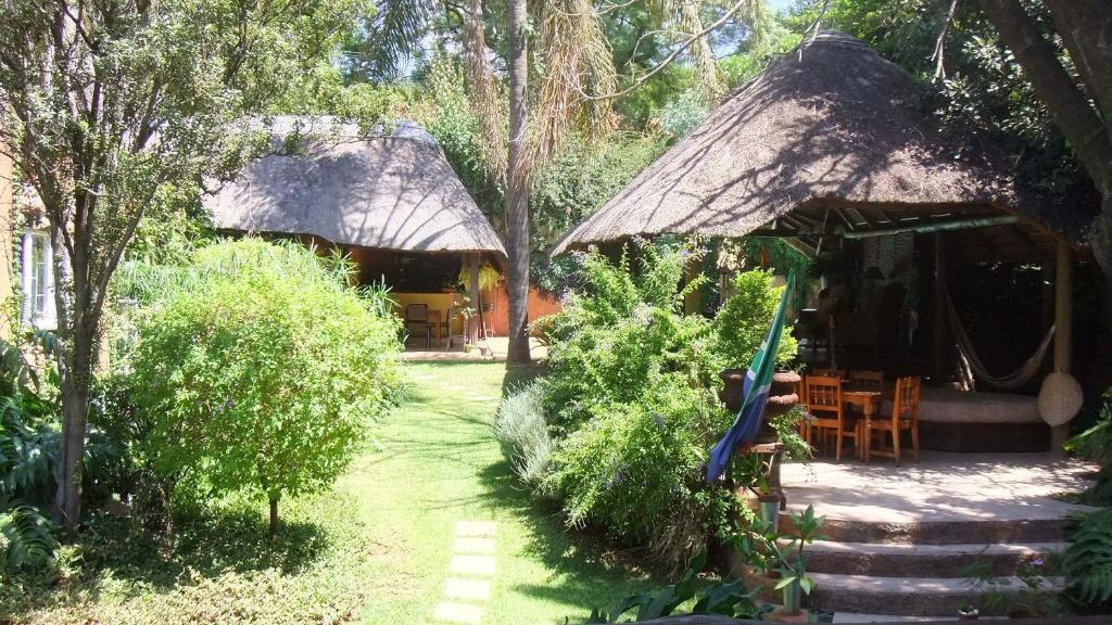 Treetops&Treats Guest House Pretoria-Noord Extérieur photo