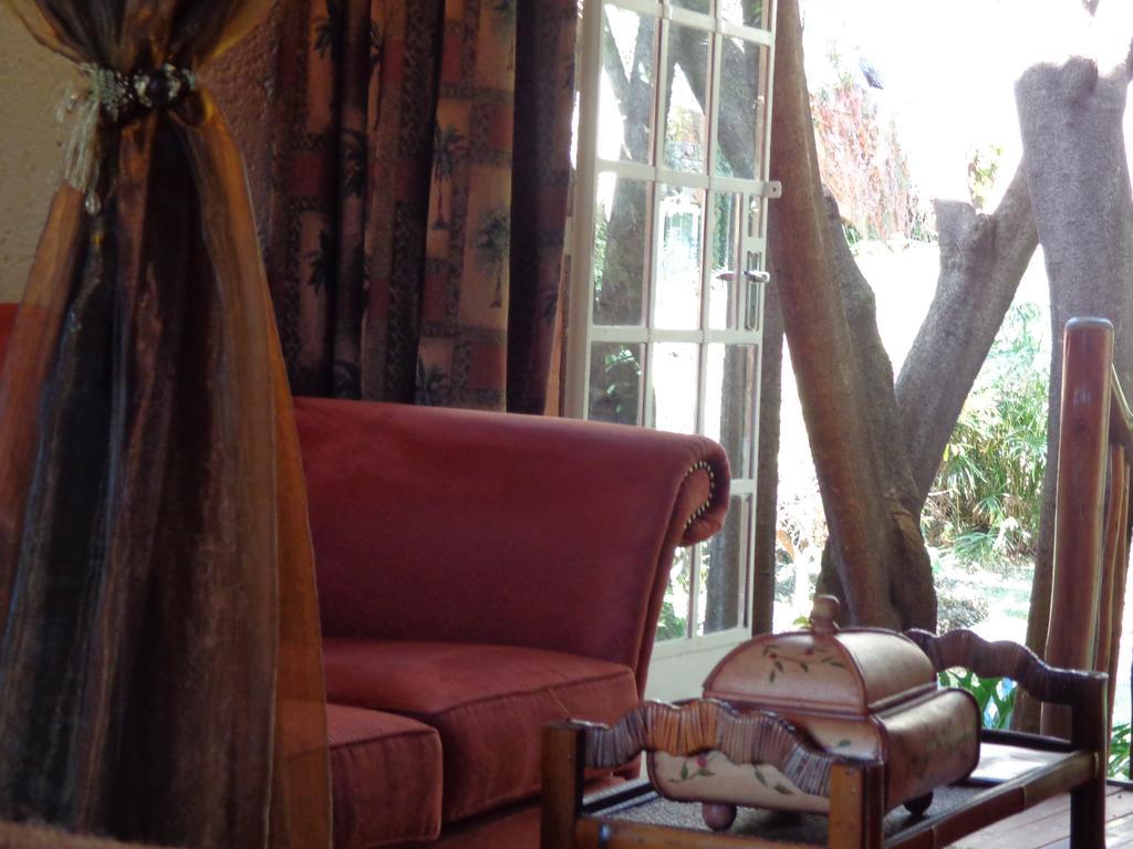 Treetops&Treats Guest House Pretoria-Noord Extérieur photo