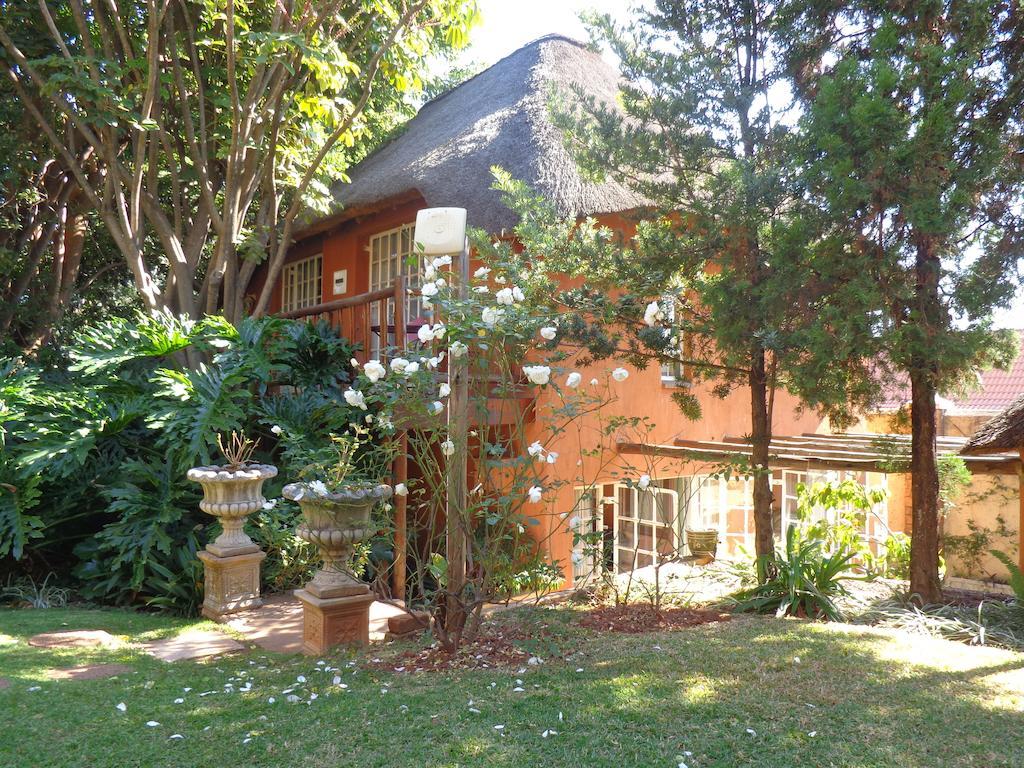 Treetops&Treats Guest House Pretoria-Noord Extérieur photo