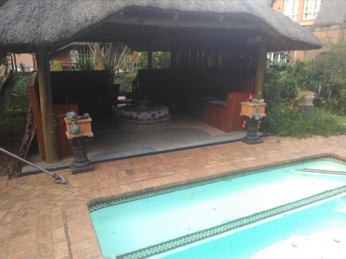 Treetops&Treats Guest House Pretoria-Noord Extérieur photo