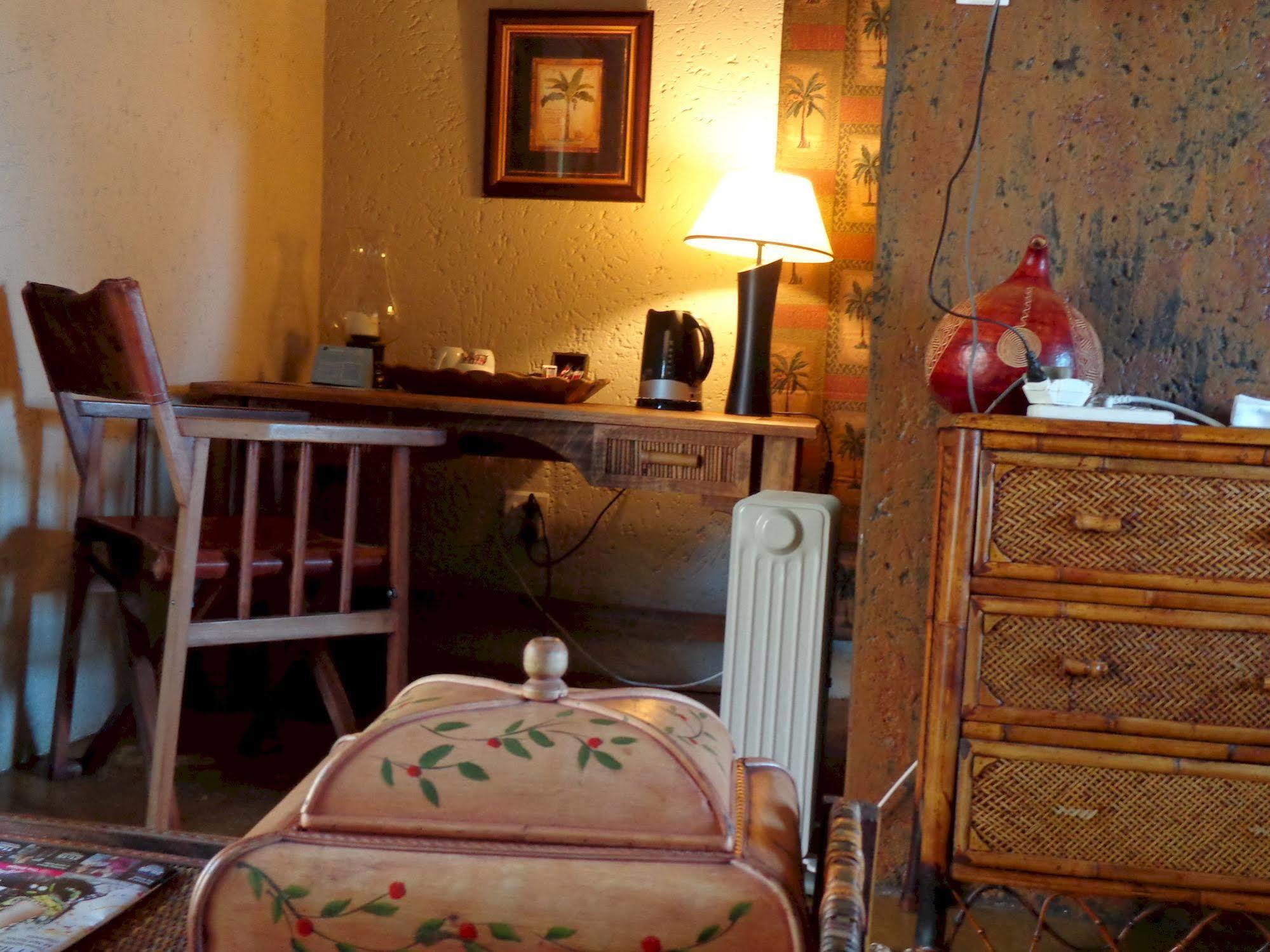 Treetops&Treats Guest House Pretoria-Noord Extérieur photo