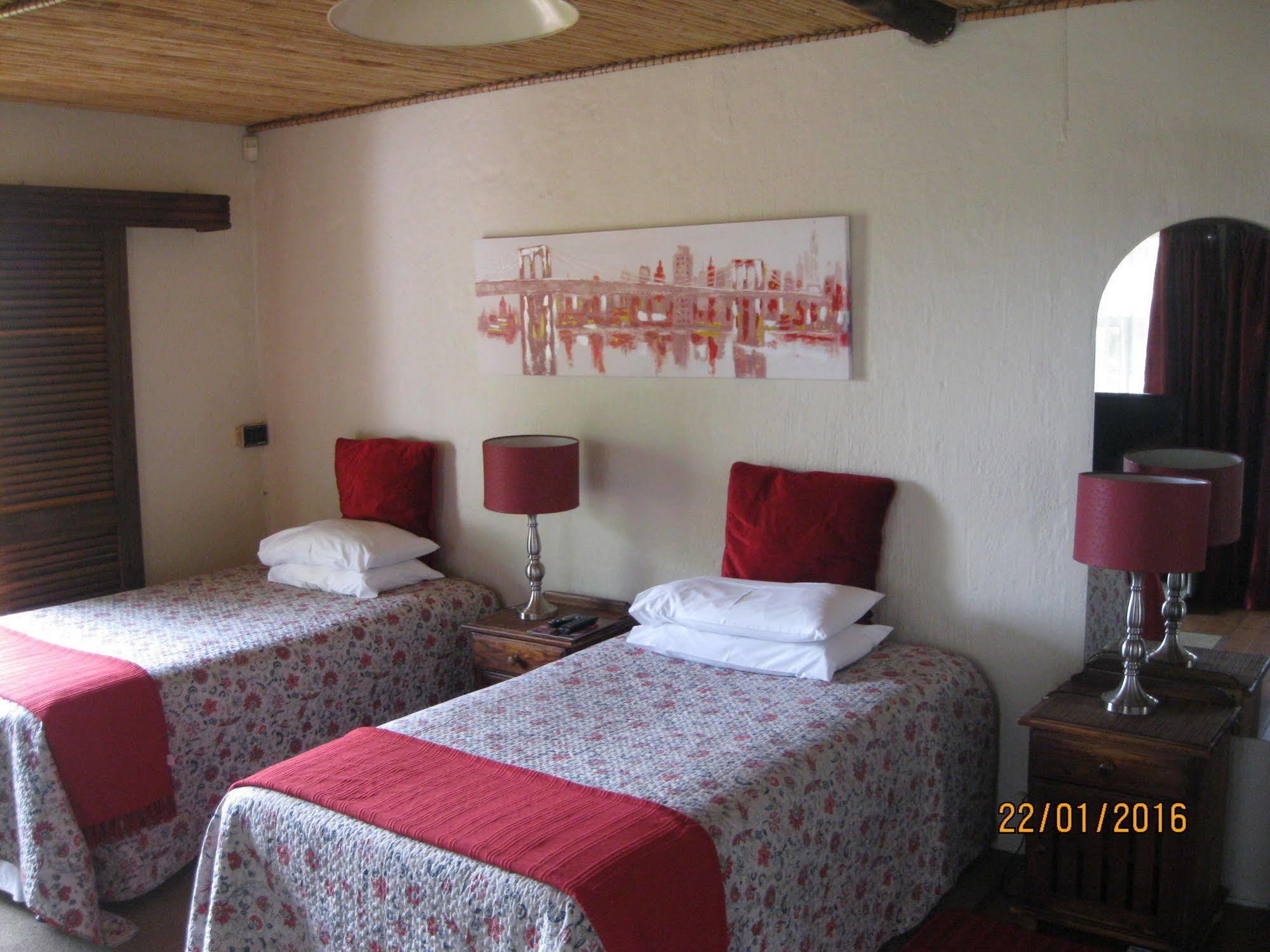 Treetops&Treats Guest House Pretoria-Noord Extérieur photo
